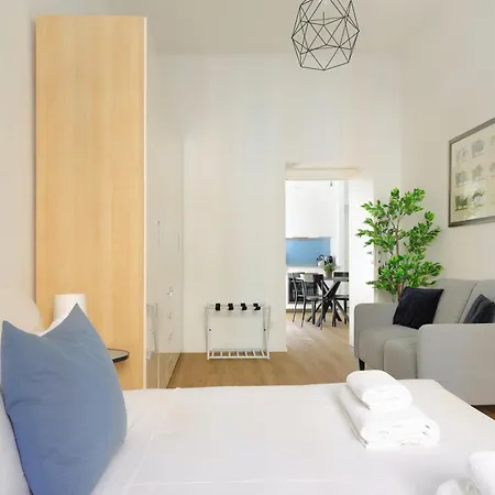 Апартаменты Just Urban Stays - Luminoso Trilocale In Centro - Metro M2 E M4 Милан