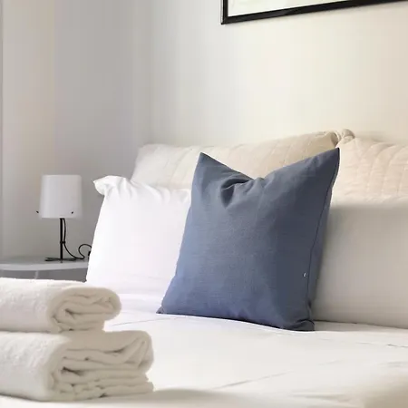 Apartment Just Urban - Bright And Functional - Corso Genova Milan