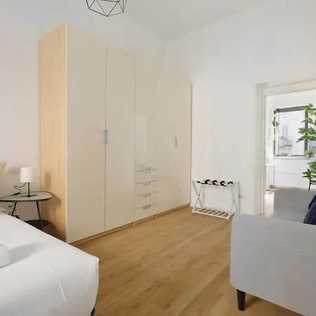 Apartment Just Urban - Bright And Functional - Corso Genova