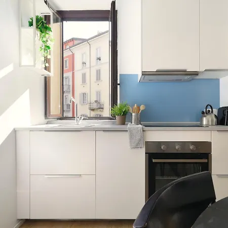 Apartment Just Urban - Bright And Functional - Corso Genova *
